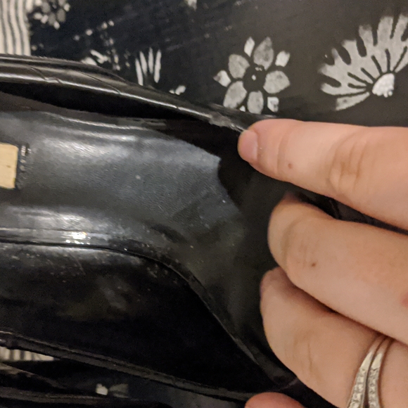 Vera Wang Black Heels - Picture 9 of 9